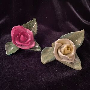 Set of 2 HEREND Hungary Porcelain Yellow & Pink Rose Petal Figurine Flowers Read